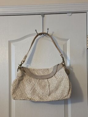VINTAGE ELLIOTT LUCCA WOVEN SHOULDER  BAG IN CREAM